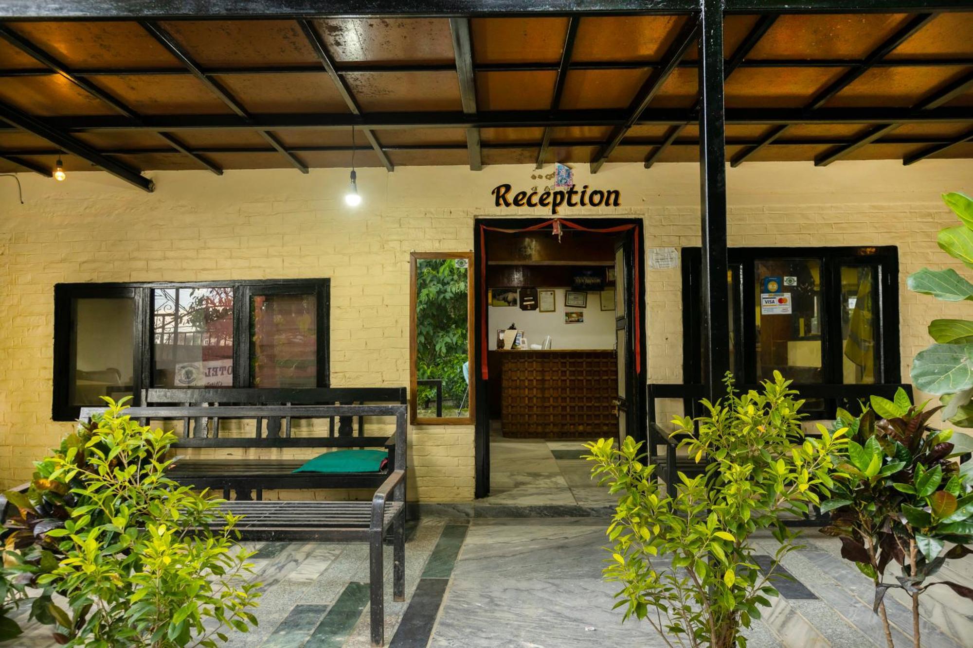 Hotel Parkside & Swimming Pool-Between Greenery And Azure ,Your Perfect Retreat Chitwan Exterior photo