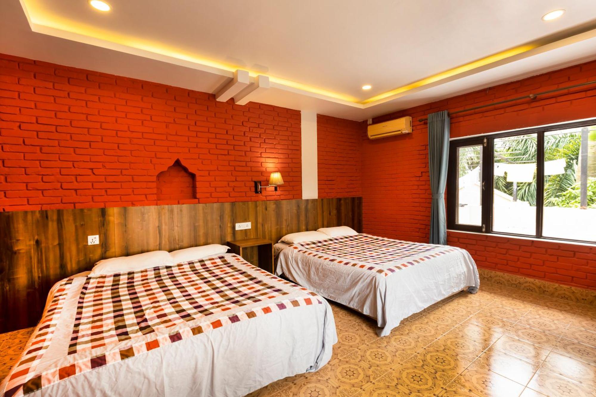 Hotel Parkside & Swimming Pool-Between Greenery And Azure ,Your Perfect Retreat Chitwan Room photo