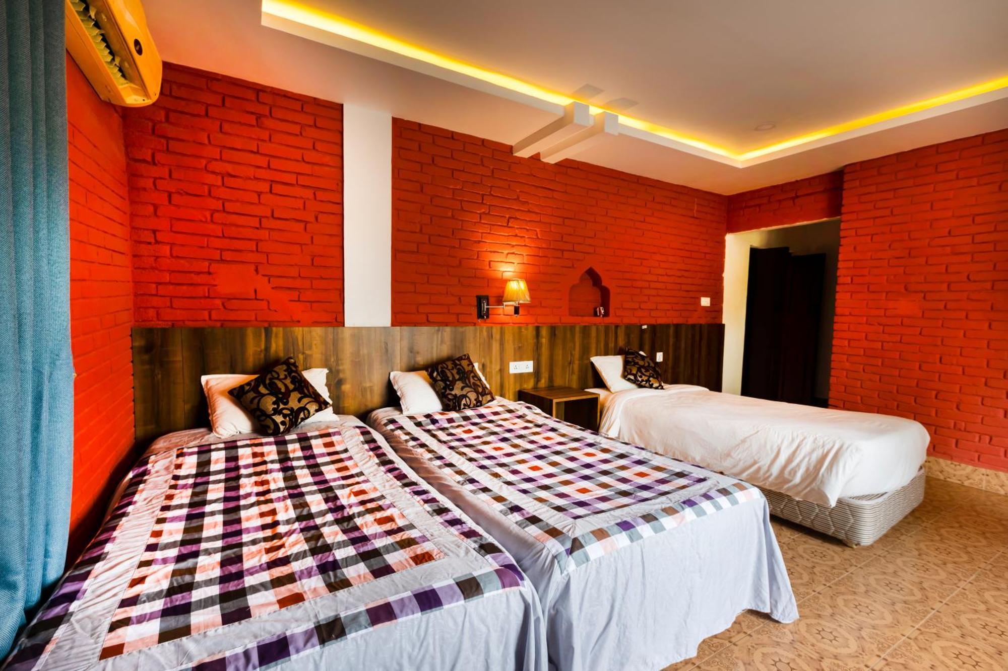 Hotel Parkside & Swimming Pool-Between Greenery And Azure ,Your Perfect Retreat Chitwan Exterior photo