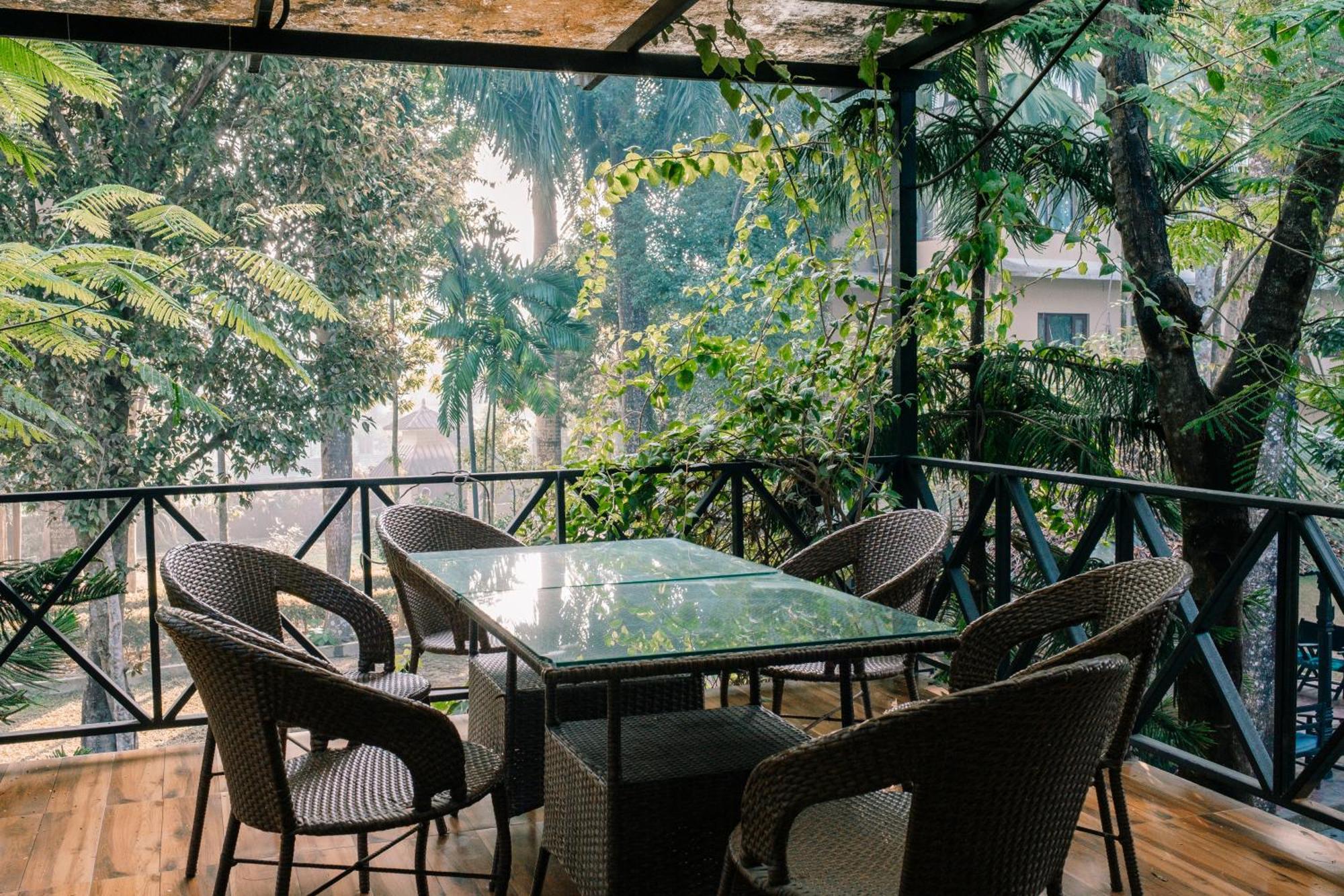Hotel Parkside & Swimming Pool-Between Greenery And Azure ,Your Perfect Retreat Chitwan Exterior photo