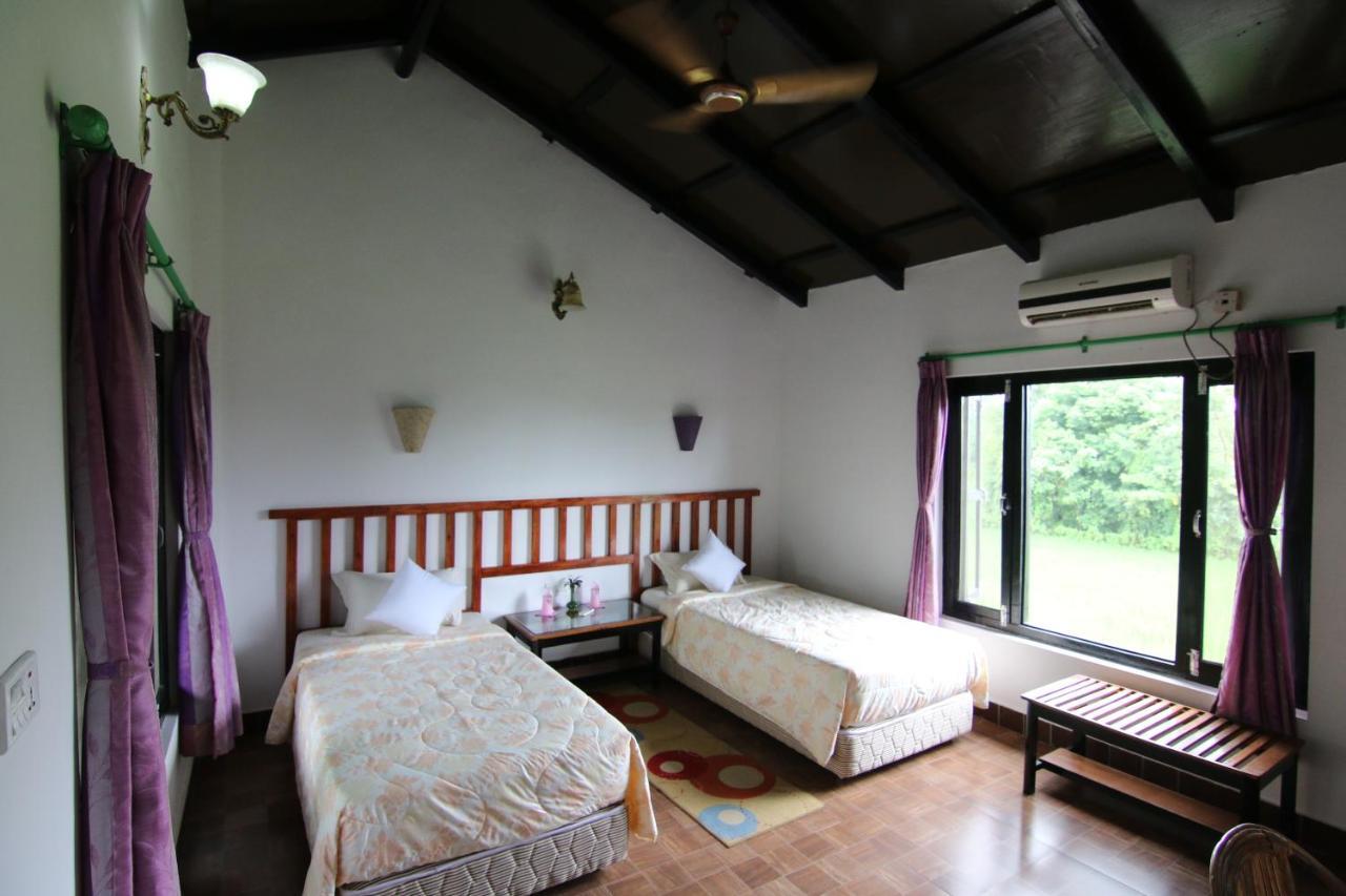 Hotel Parkside & Swimming Pool-Between Greenery And Azure ,Your Perfect Retreat Chitwan Exterior photo